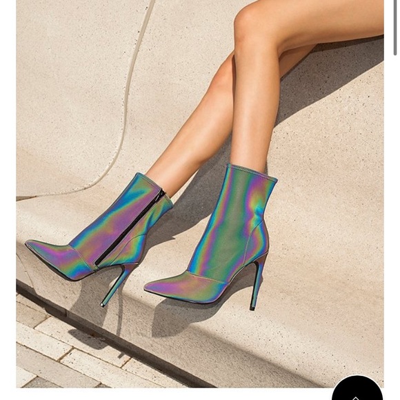 Steve Madden Shoes - Steve Madden Reflective Whimpy Boot